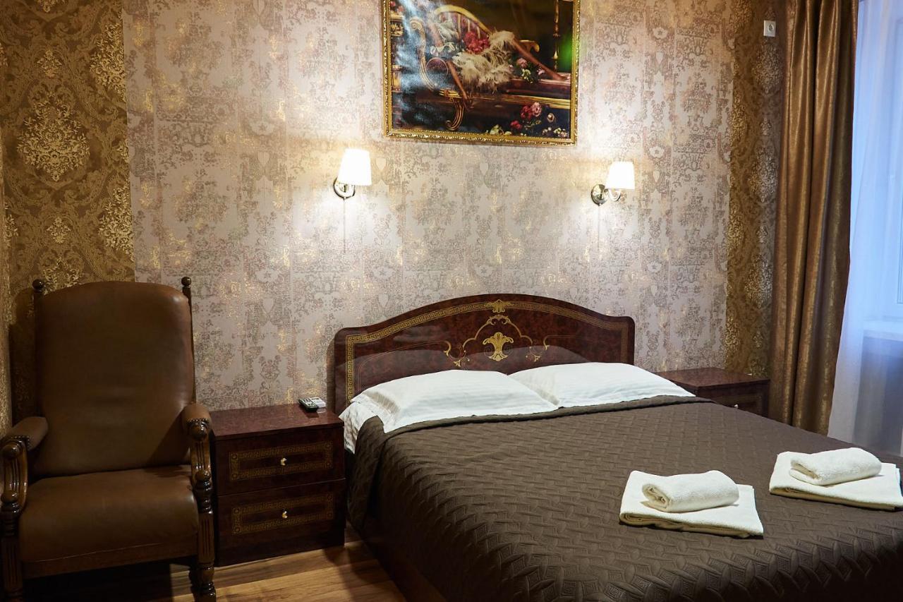 Hotel Royal Poltava Buitenkant foto