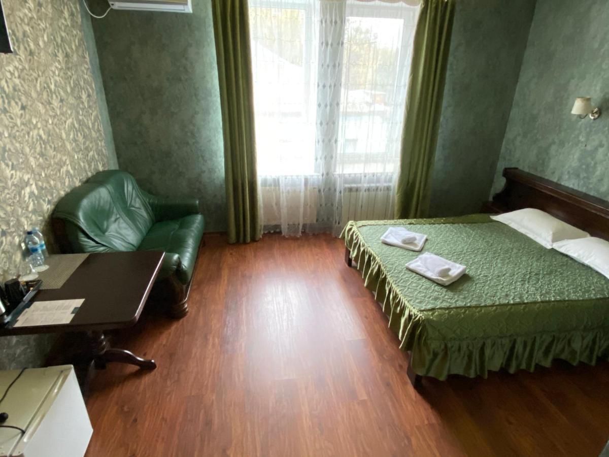 Hotel Royal Poltava Buitenkant foto