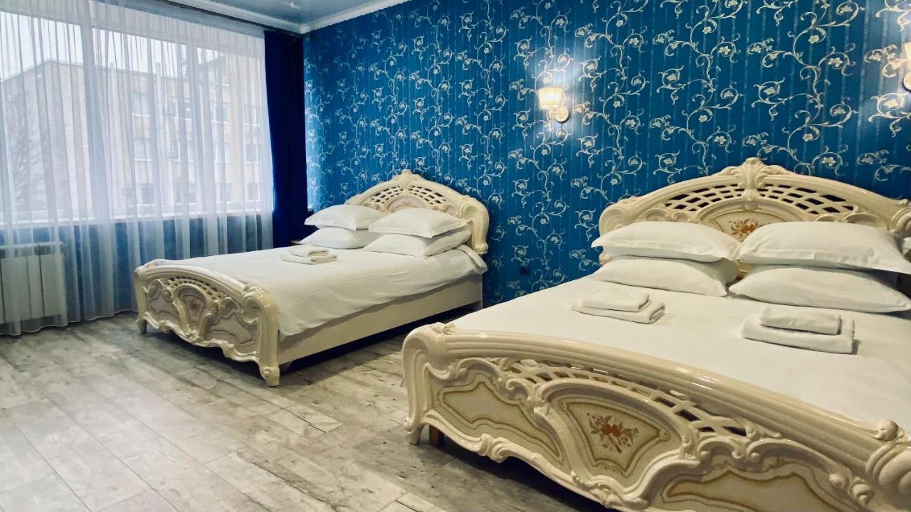 Hotel Royal Poltava Buitenkant foto