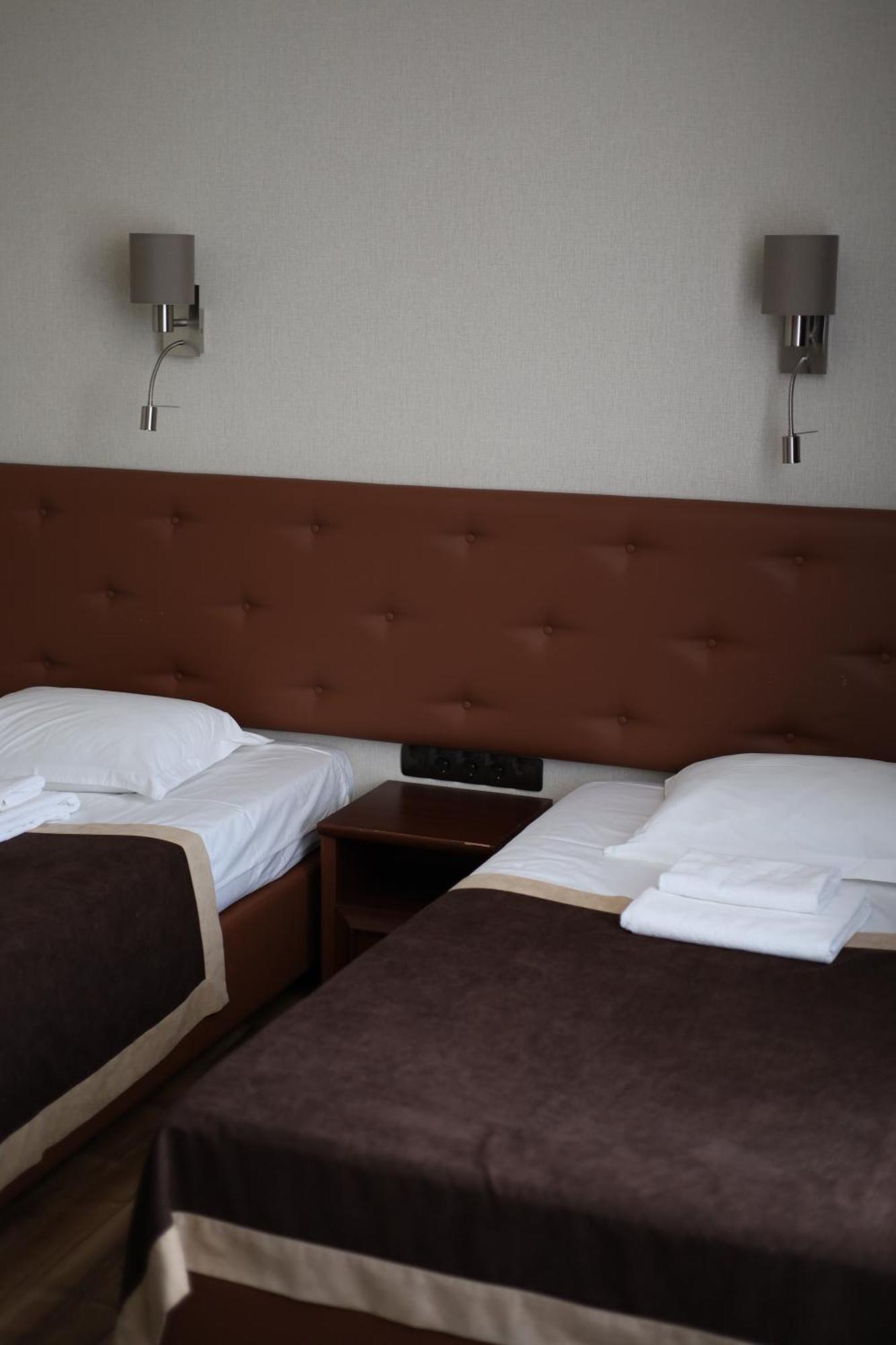 Hotel Royal Poltava Buitenkant foto