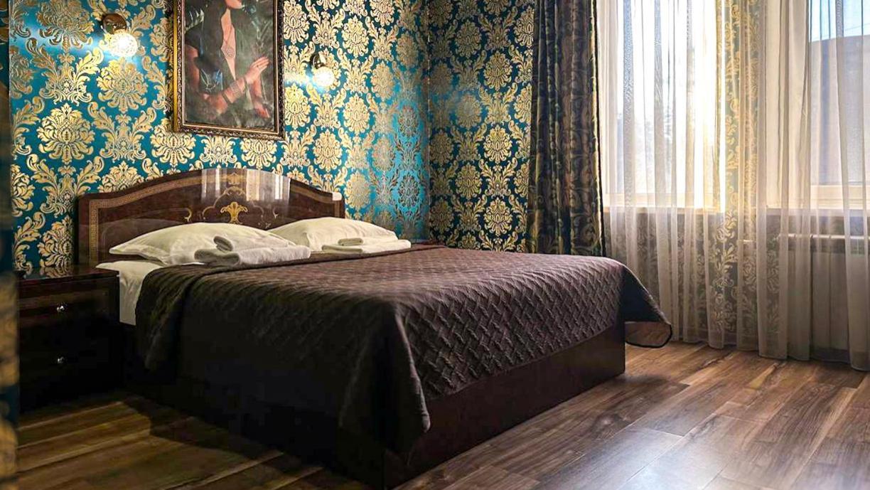 Hotel Royal Poltava Buitenkant foto