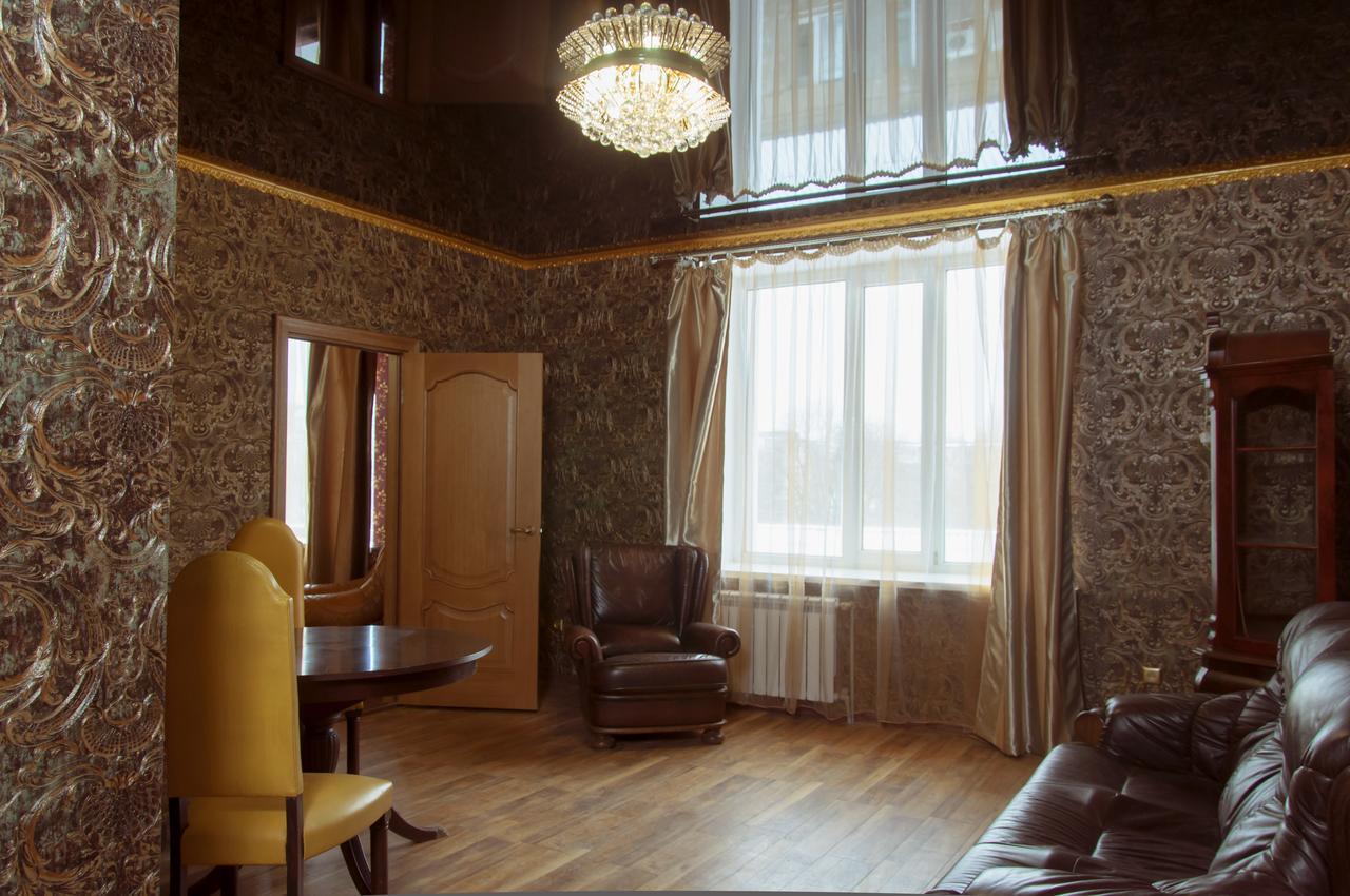 Hotel Royal Poltava Buitenkant foto